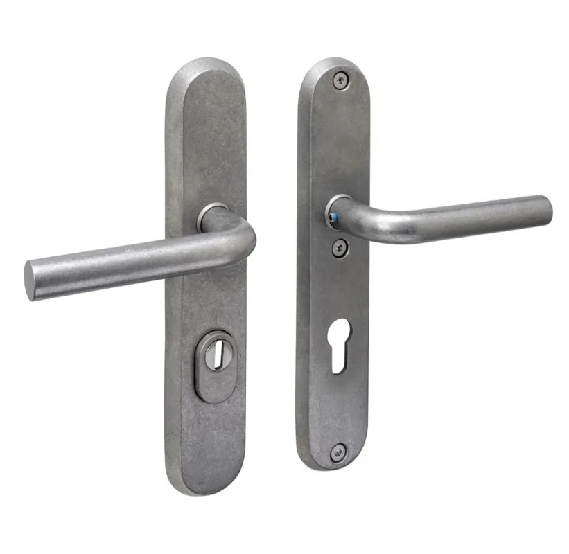 Lage Prijs Intersteel SKG3 veiligheidsbeslag ovaal kruk/kruk Luzern PC72mm met kerntrekbeveiliging rvs getrommeld