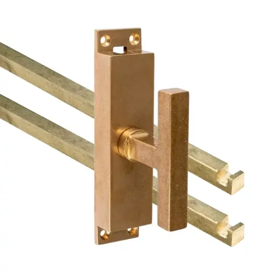 Speciale Aanbieding Kruk-espagnolet Kare messing antiek inclusief 2 stangen