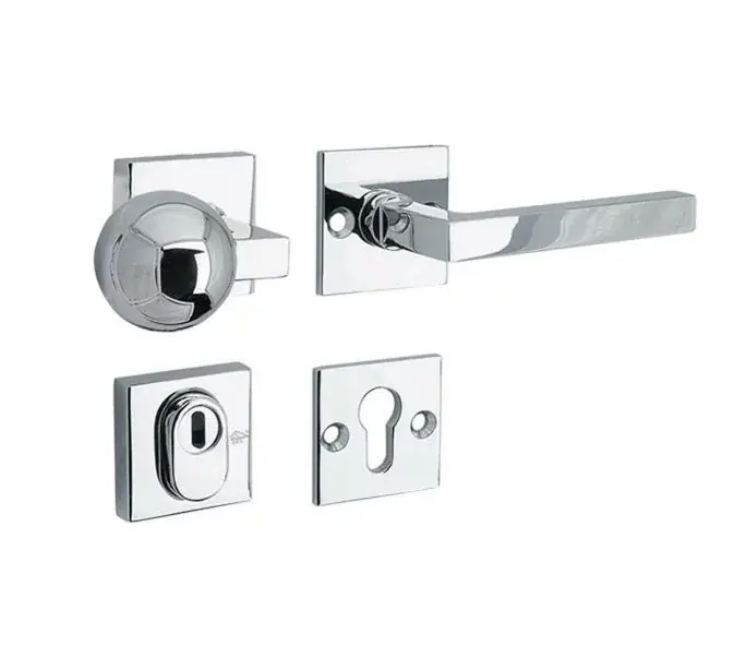 Nu Kopen SKG3 knop/kruk op rozet Kare rechts + kerntrekbeveiliging glans chroom