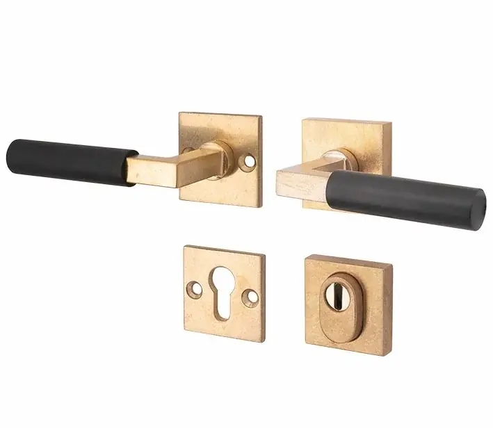 Op = Op SKG3 kruk/kruk op rozet Bauhaus ebben links + kerntrekbeveiliging messing antiek