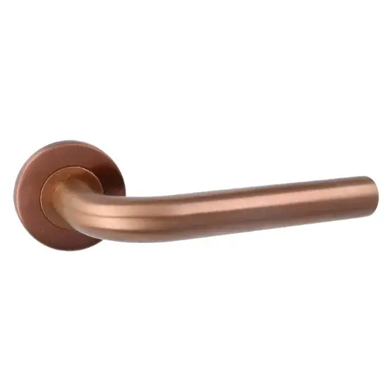Beperkte Voorraad Intersteel deurklink Q 02 op rozet verdekt ø52x6mm PVD brons