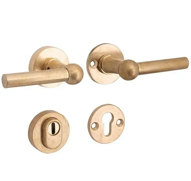 Aanbieding SKG3 kruk/kruk op rozet Chemin de Fer rechts + kerntrekbeveiliging messing antiek