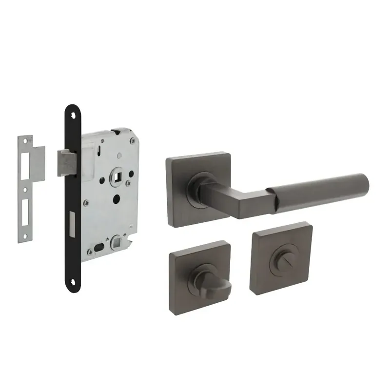 Intersteel Deurbeslag Set Toiletslot 63/8mm Zwart Met Deurkruk Baustil en WC-Sluiting Antraciet Grijs Fabrieksprijs